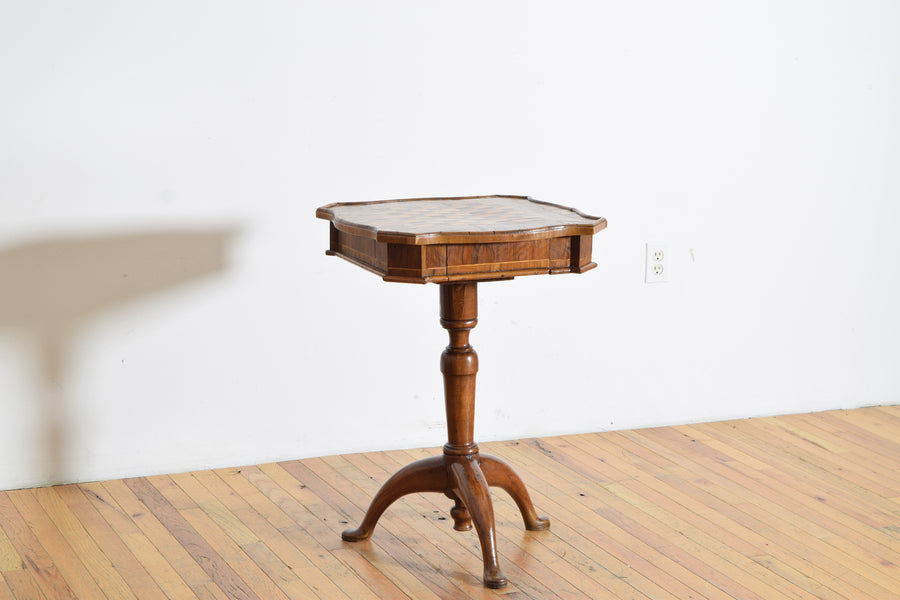 Walnut amd Inlaid 1-Drawer Games Table