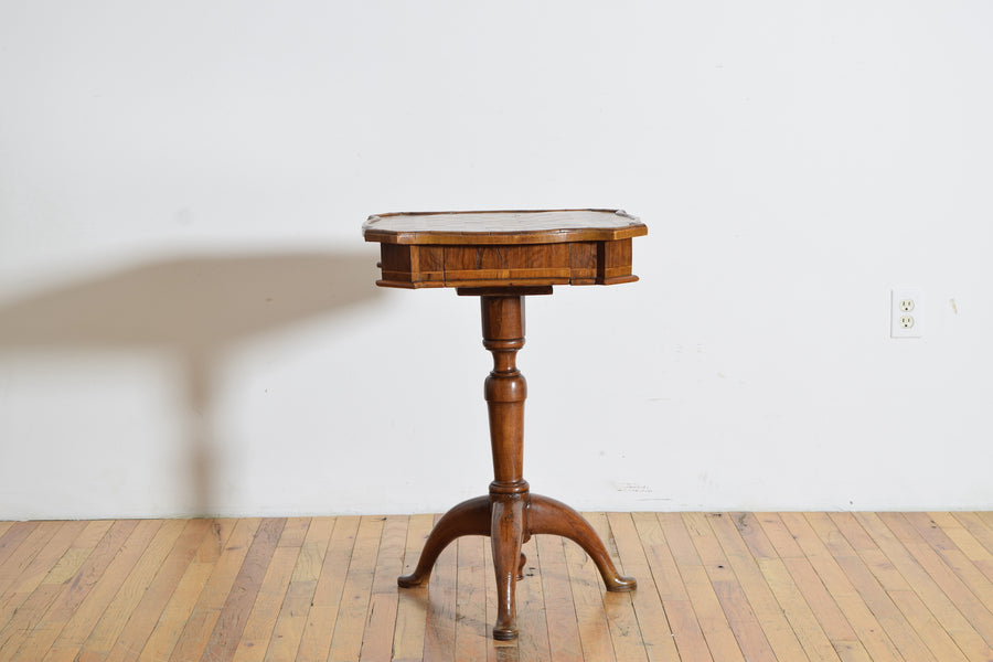 Walnut amd Inlaid 1-Drawer Games Table