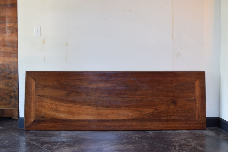 Walnut 2-Drawer Drapers Table