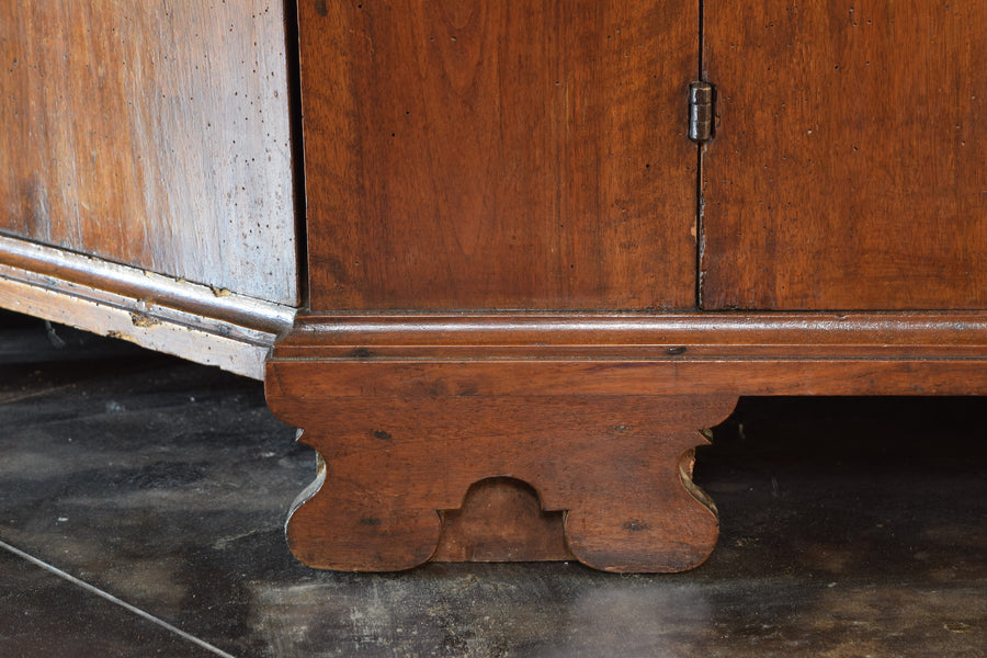 Light Walnut Scantonata Credenza