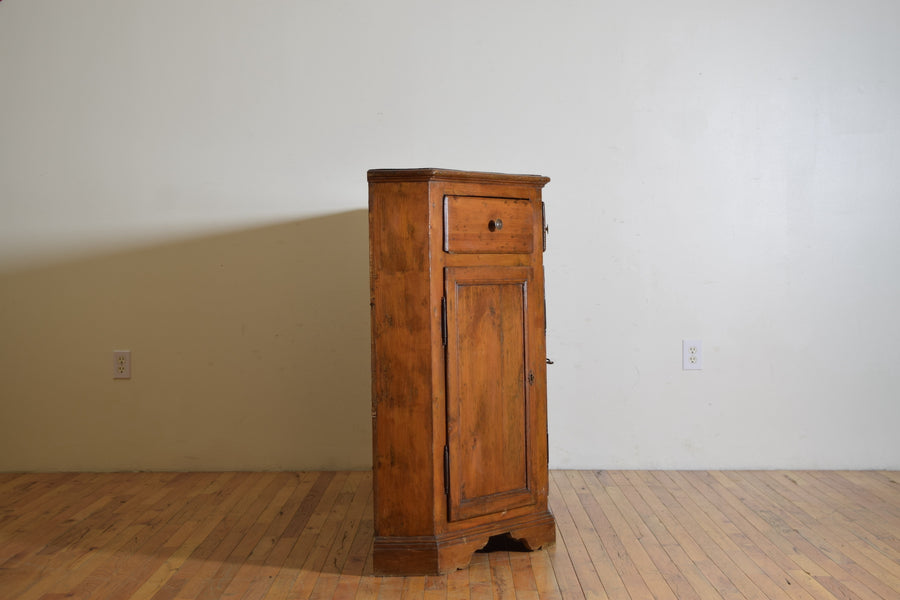 Large Rustic Larice Wood Scantonata Credenza