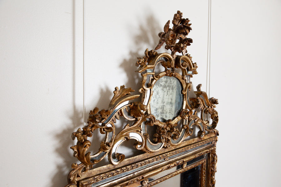 Carved Giltwood Mirror