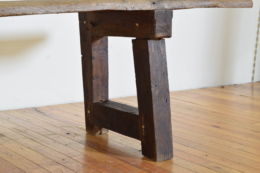 Bench in Light Roble Wood