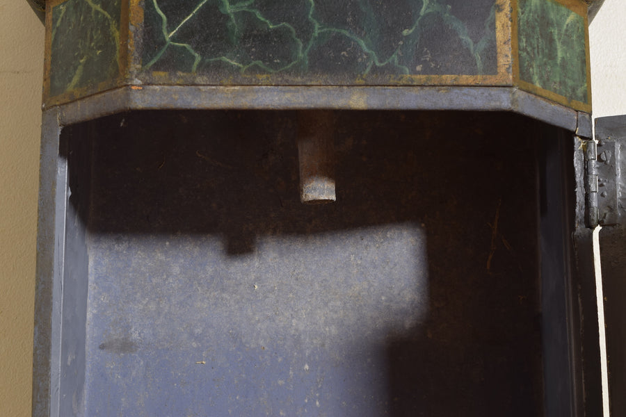 Zinc Faux Marble Painted Lavabo and Basin